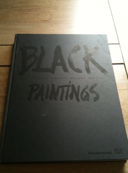 Livre Black paintings