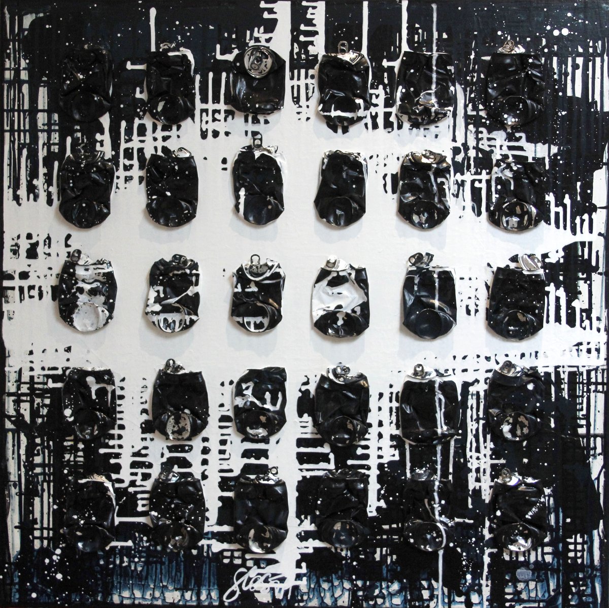 canettes compressées, collage, noir, bleu profond Tableau Contemporain, DARK BLUE. Sophie Costa, artiste peintre.